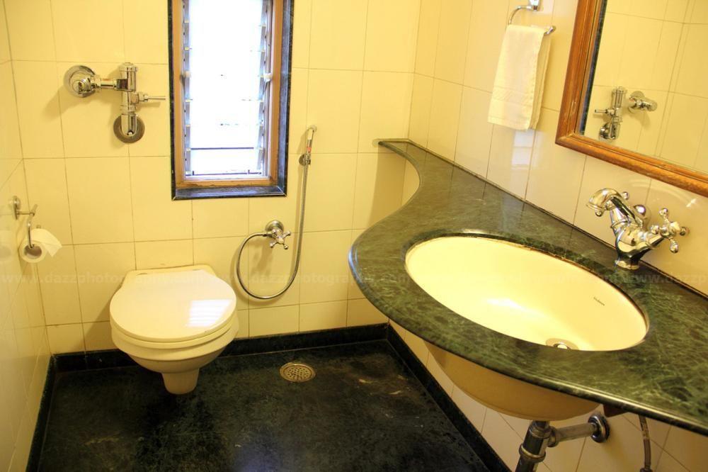 Oyo 1055 Sheetal Hotel 3*