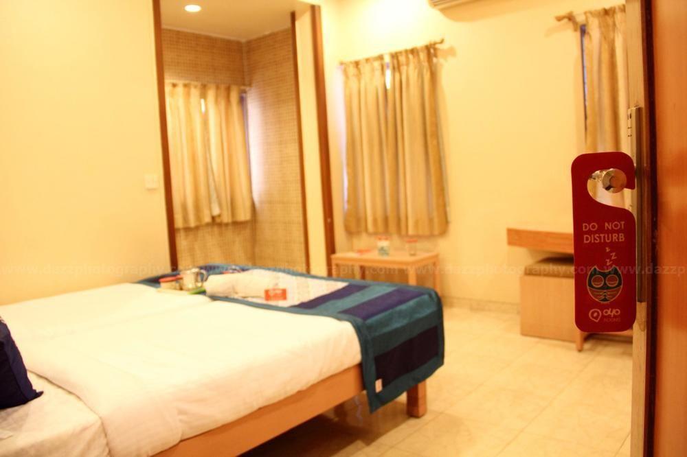 Oyo 1055 Sheetal Hotel Pune