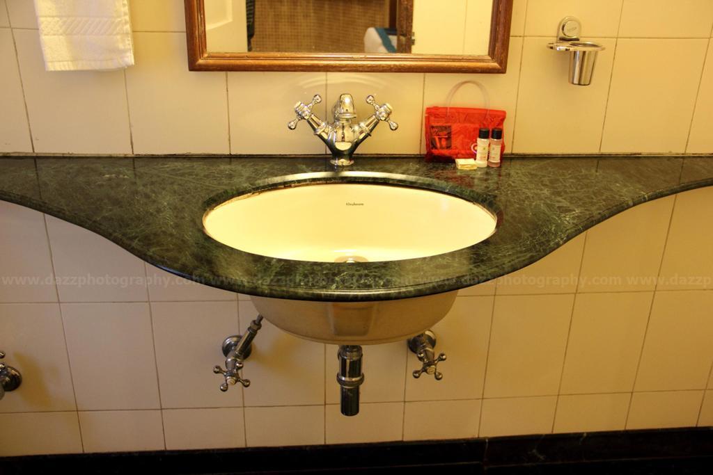 Hotel Oyo 1055 Sheetal Pune
